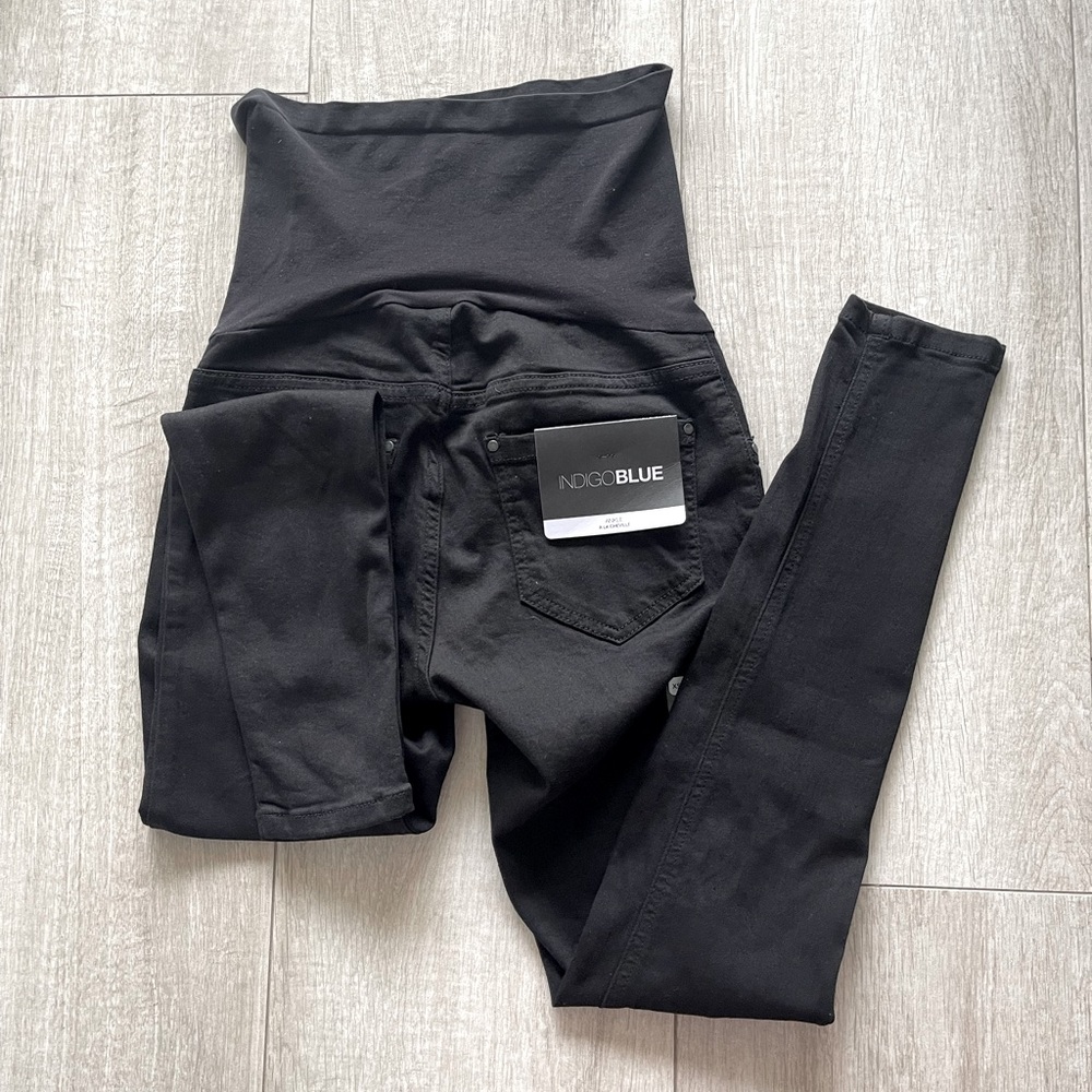 NWT Indigo blue pregnancy black jeans. Size XS